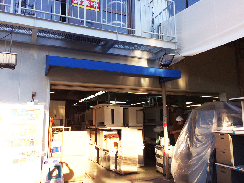 戸田市笹目の店舗デザインテント新規工事をおこないました。