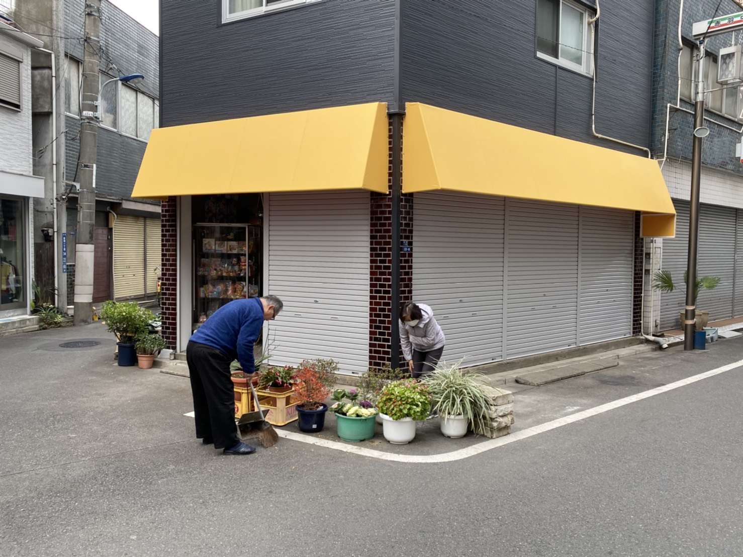 東京都北区赤羽 テント